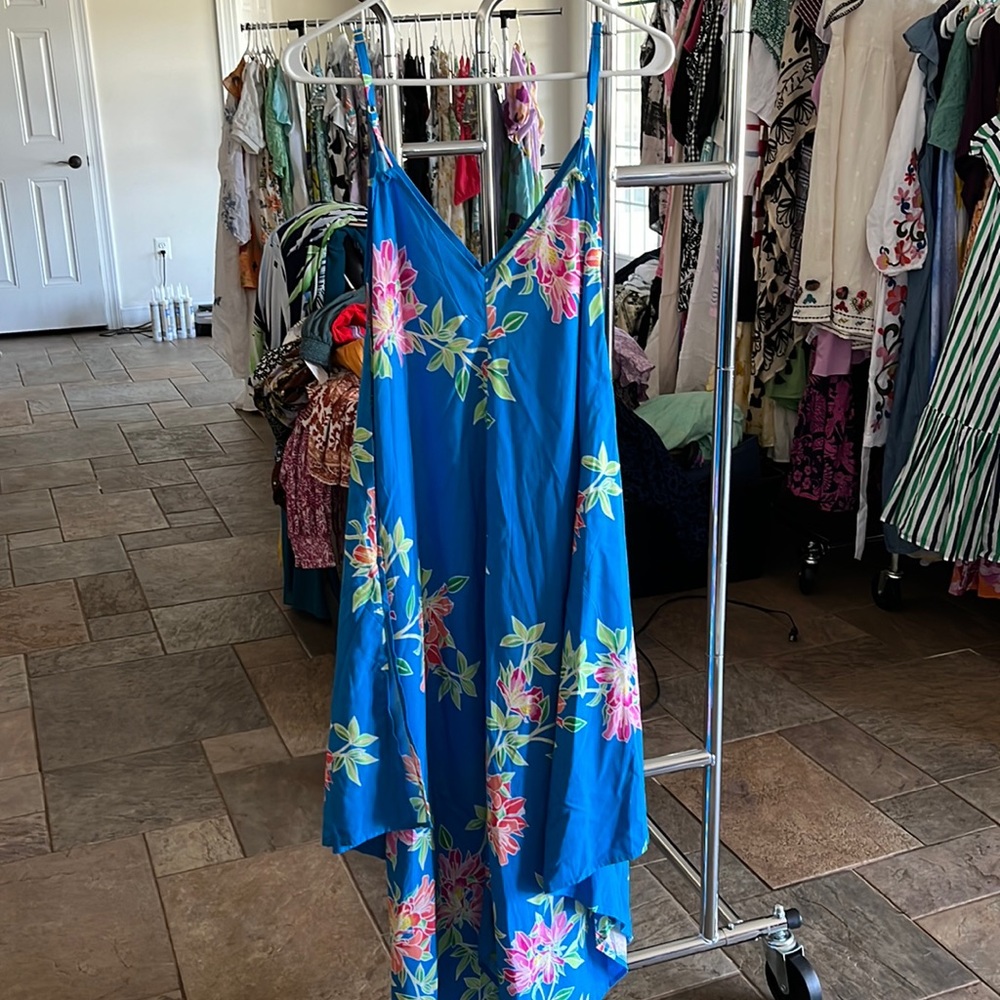 NWT Tommy Bahama L/XL handkerchief dress